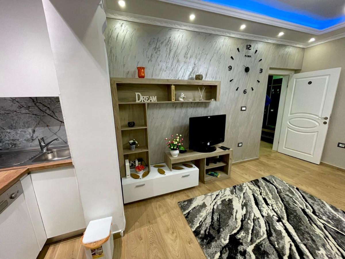 Durres Rebi Apartment Buitenkant foto