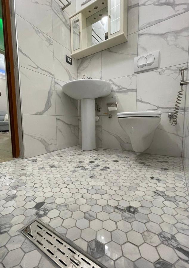 Durres Rebi Apartment Buitenkant foto
