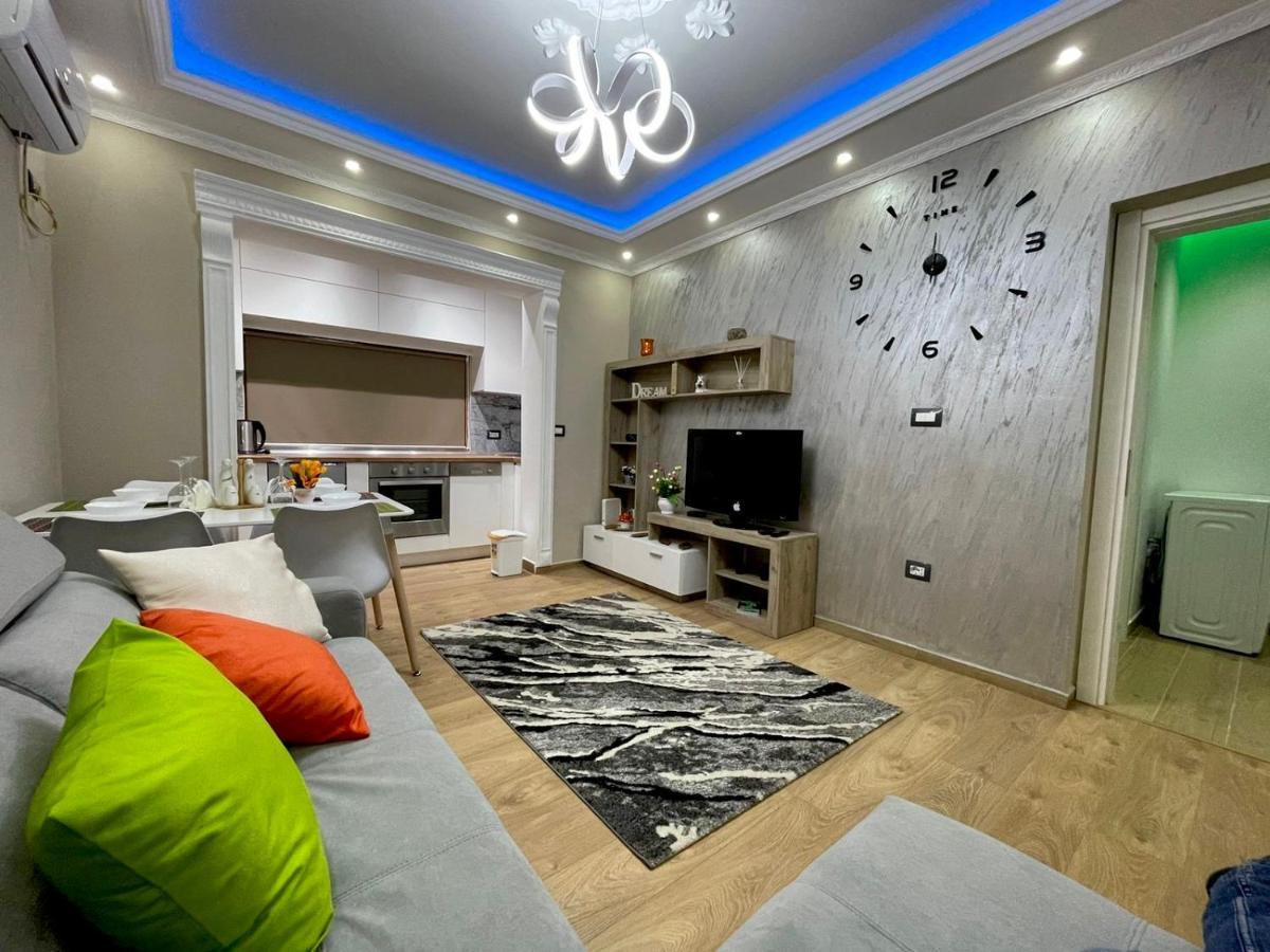 Durres Rebi Apartment Buitenkant foto