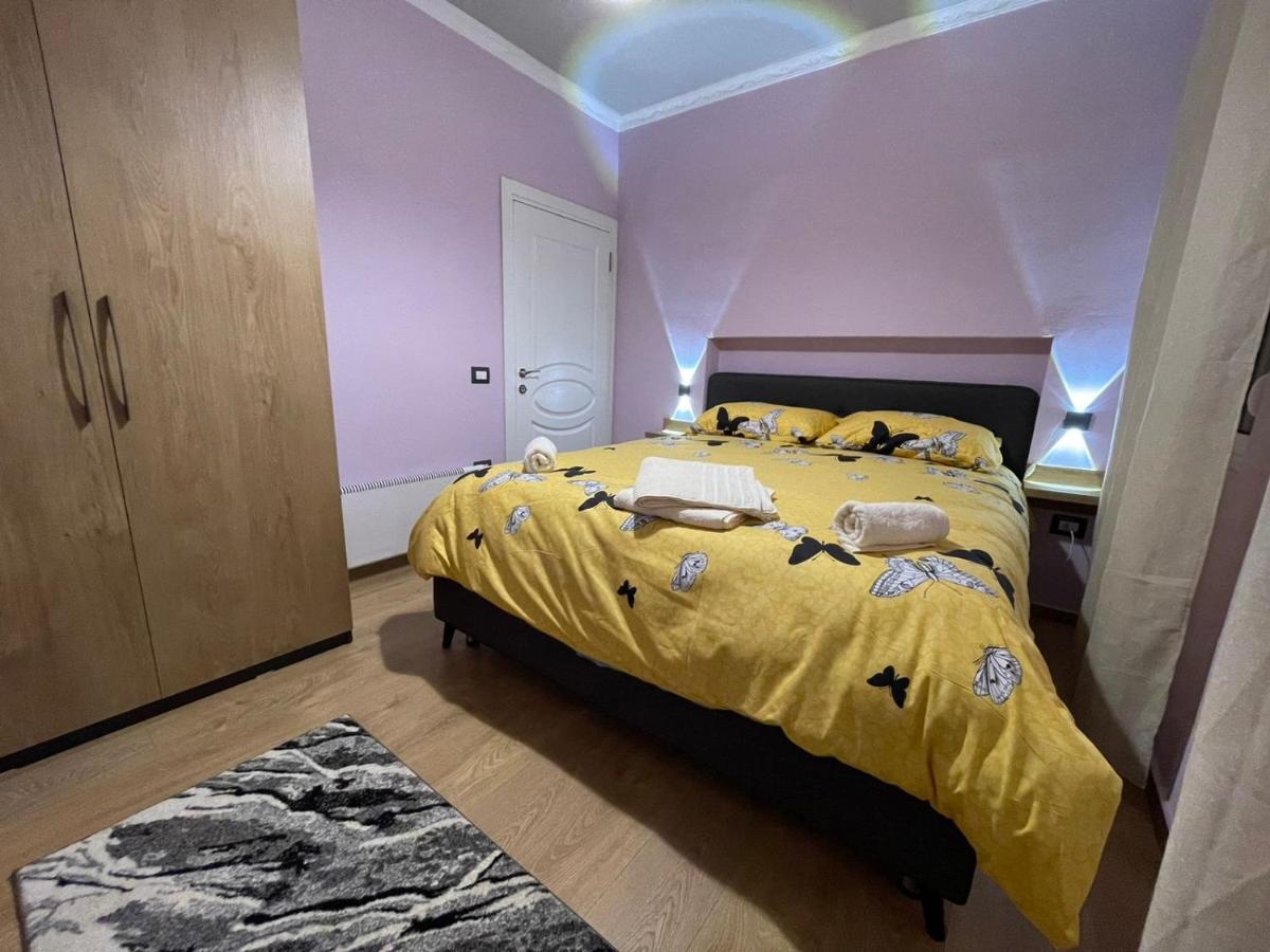 Durres Rebi Apartment Buitenkant foto